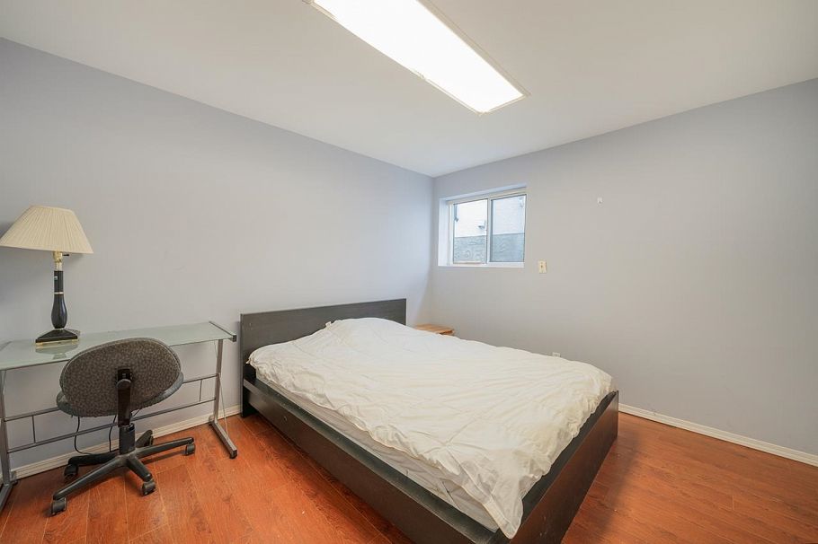 4663 W 15th Avenue Vancouver, BC - 27