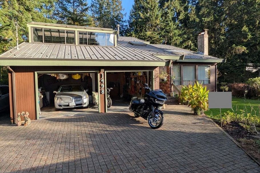 1498 Chamberlain Drive North Vancouver, BC - 3