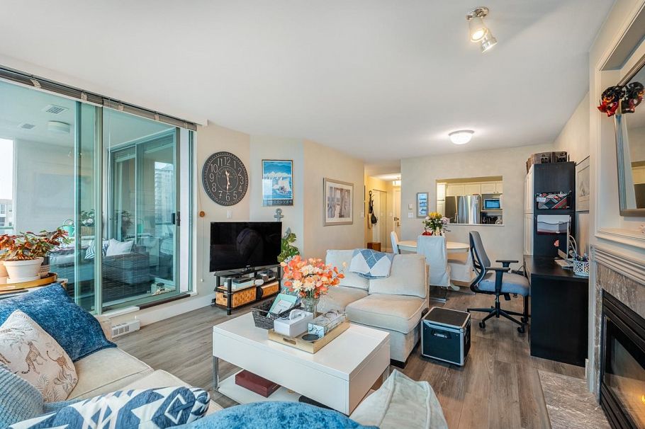 903 140 E 14th Street North Vancouver, BC - 7