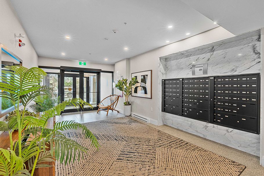 409 2550 Garden Drive Vancouver, BC - 34