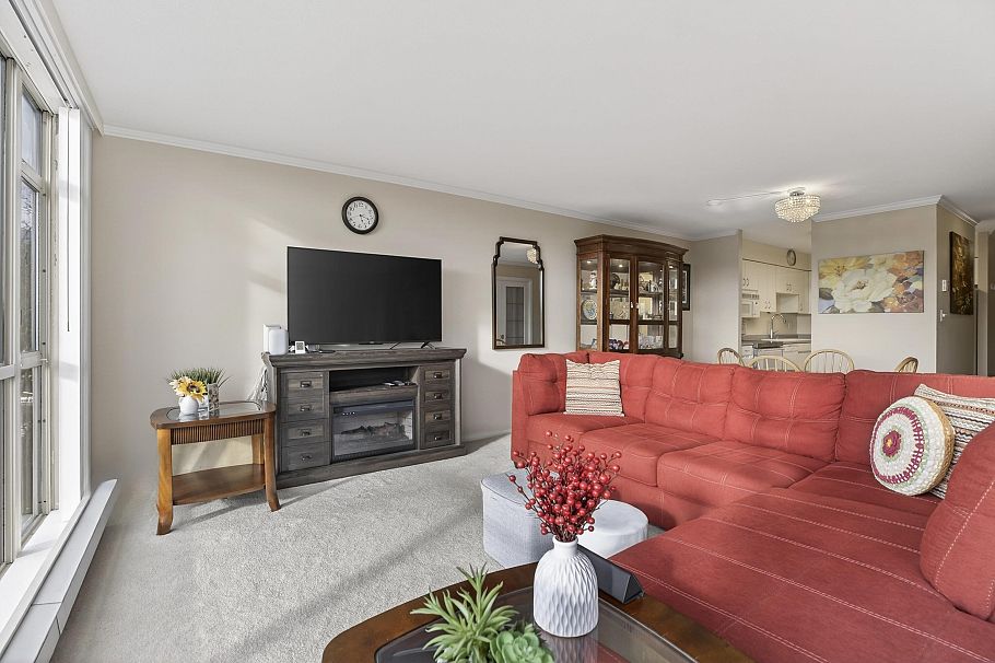 503 1327 E Keith Road North Vancouver, BC - 16