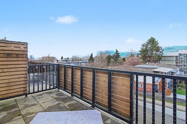 2412 Dundas Street Vancouver, BC - 6