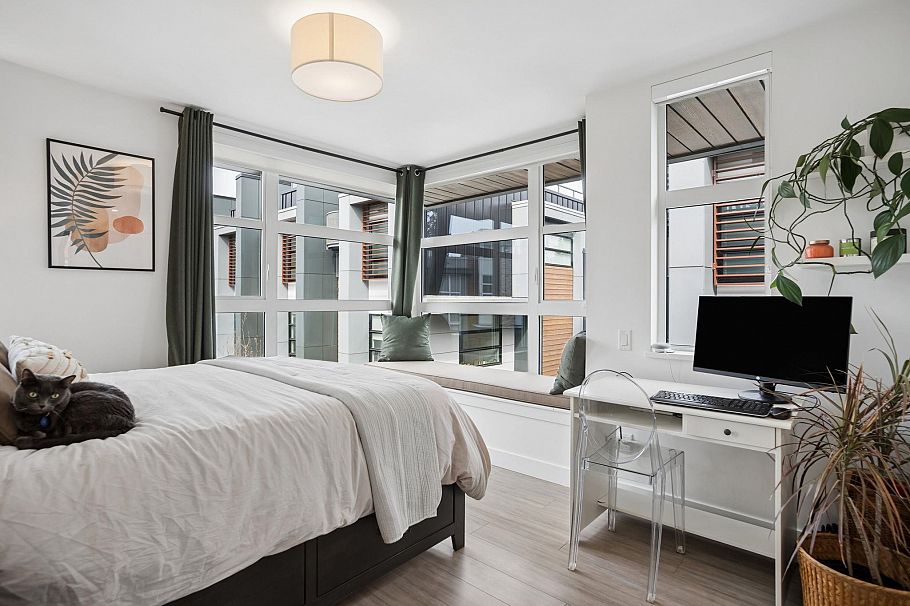 222 2060 Curling Road North Vancouver, BC - 18