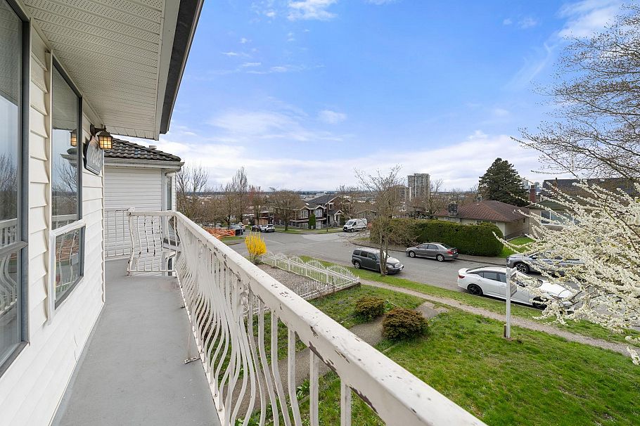 7882 Windsor Street Vancouver, BC - 32