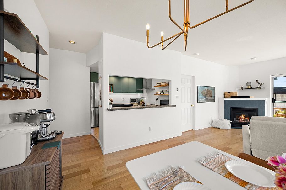 103 177 W 5th Street North Vancouver, BC - 12