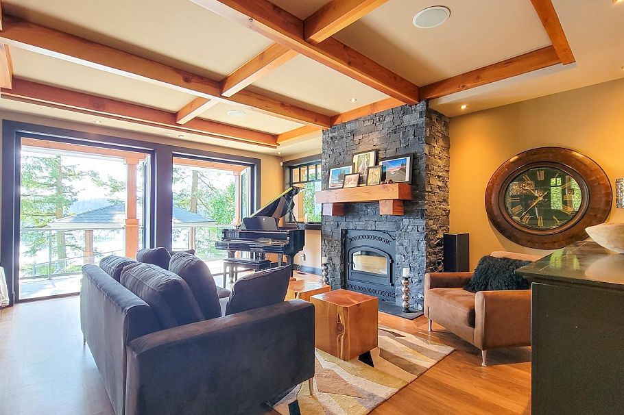 5125 Indian River Drive North Vancouver, BC - 11