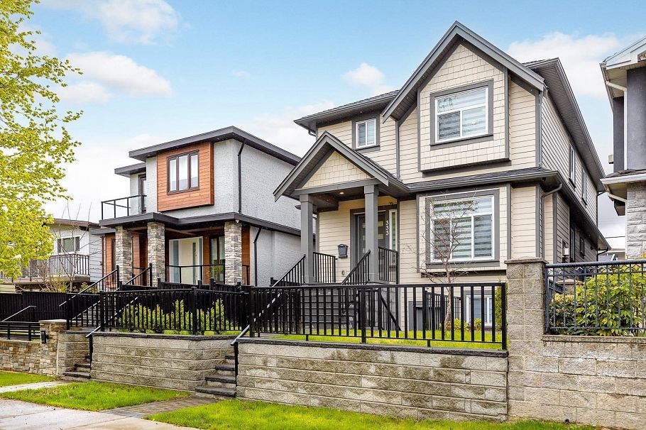 333 E 64th Avenue Vancouver, BC - 2