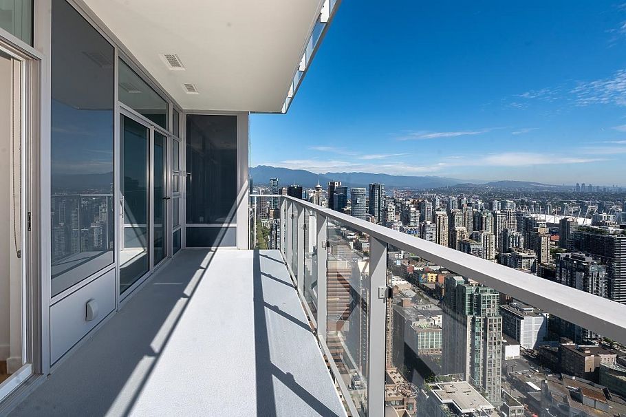 5105 1289 Hornby Street Vancouver, BC - 22