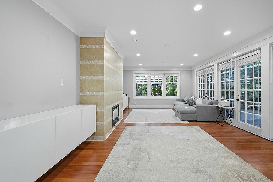 1350 W 15th Avenue Vancouver, BC - 13