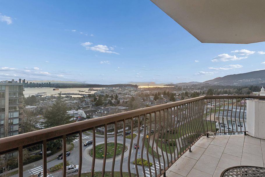 903 701 W Victoria Park North Vancouver, BC - 3