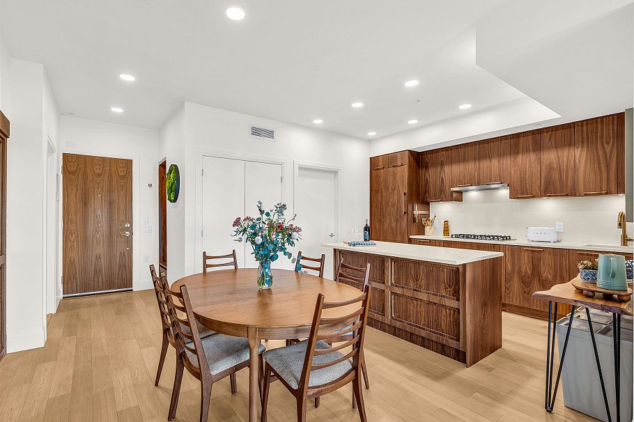 409 2550 Garden Drive Vancouver, BC - 9