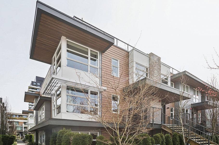 222 2060 Curling Road North Vancouver, BC - 1