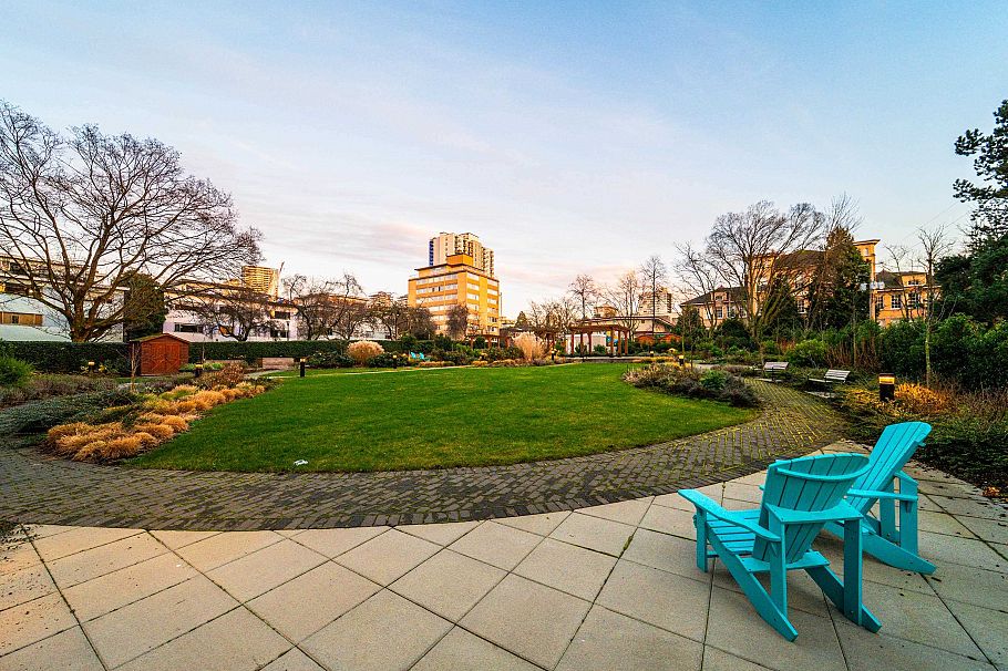 1501 1740 Comox Street Vancouver, BC - 35