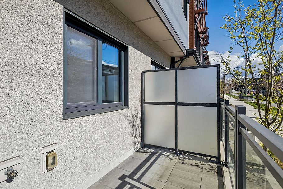 2 632 E 3rd Street North Vancouver, BC - 33