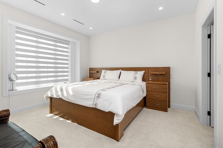 7662 French Street Vancouver, BC - 21