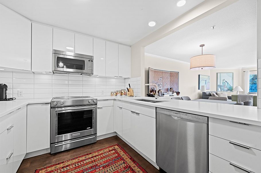 210 1859 Spyglass Place Vancouver, BC - 18