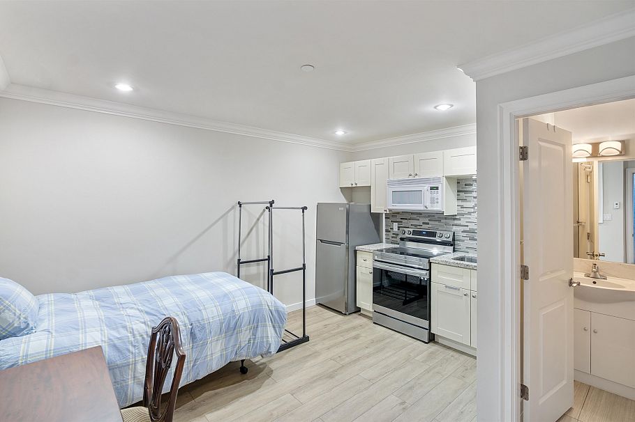 4578 Puget Drive Vancouver, BC - 23