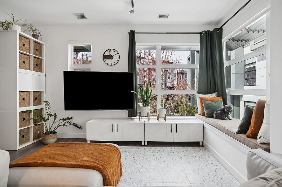 222 2060 Curling Road North Vancouver, BC - 4