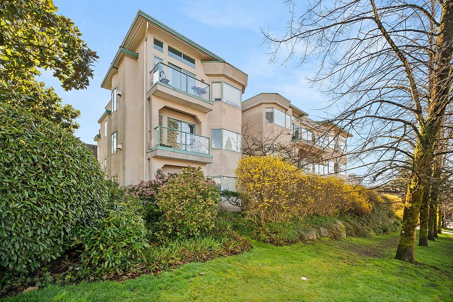 103 177 W 5th Street North Vancouver, BC - 2