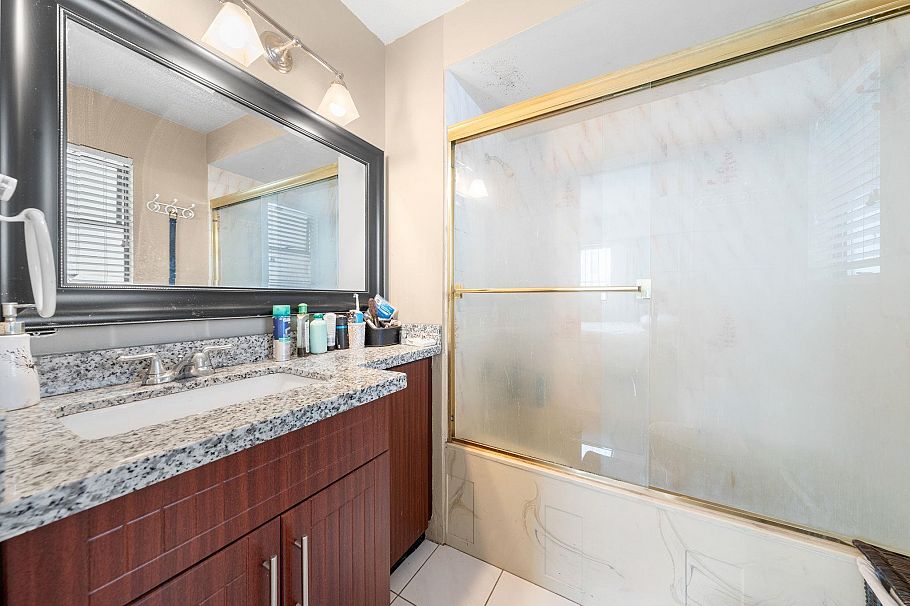 7882 Windsor Street Vancouver, BC - 29