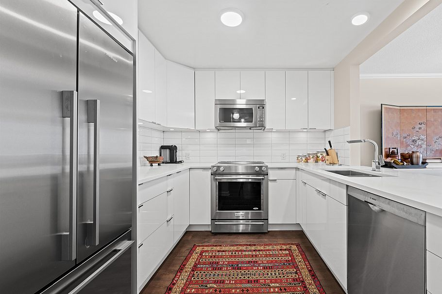 210 1859 Spyglass Place Vancouver, BC - 17