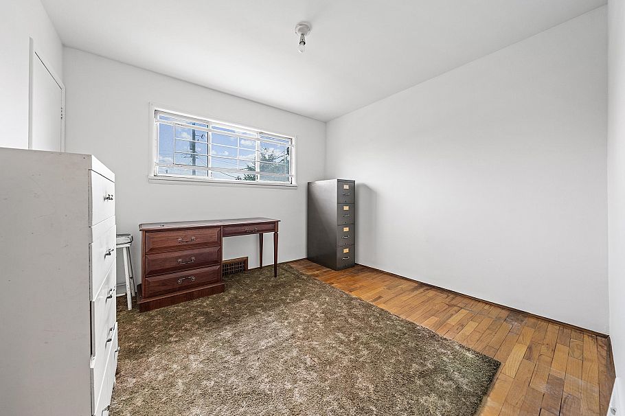 3281 E 2nd Avenue Vancouver, BC - 16