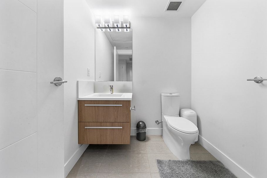 2779 Library Lane North Vancouver, BC - 11