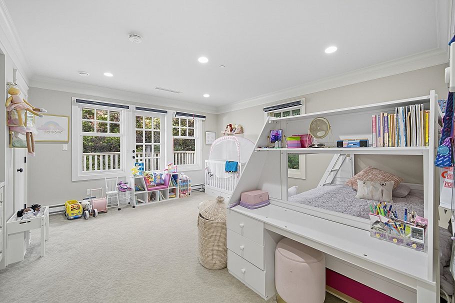 1350 W 15th Avenue Vancouver, BC - 26