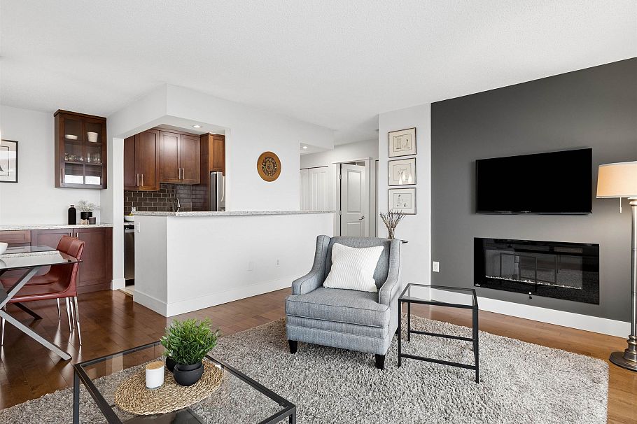 903 701 W Victoria Park North Vancouver, BC - 10