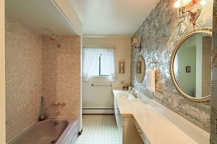 6816 Ontario Street Vancouver, BC - 18