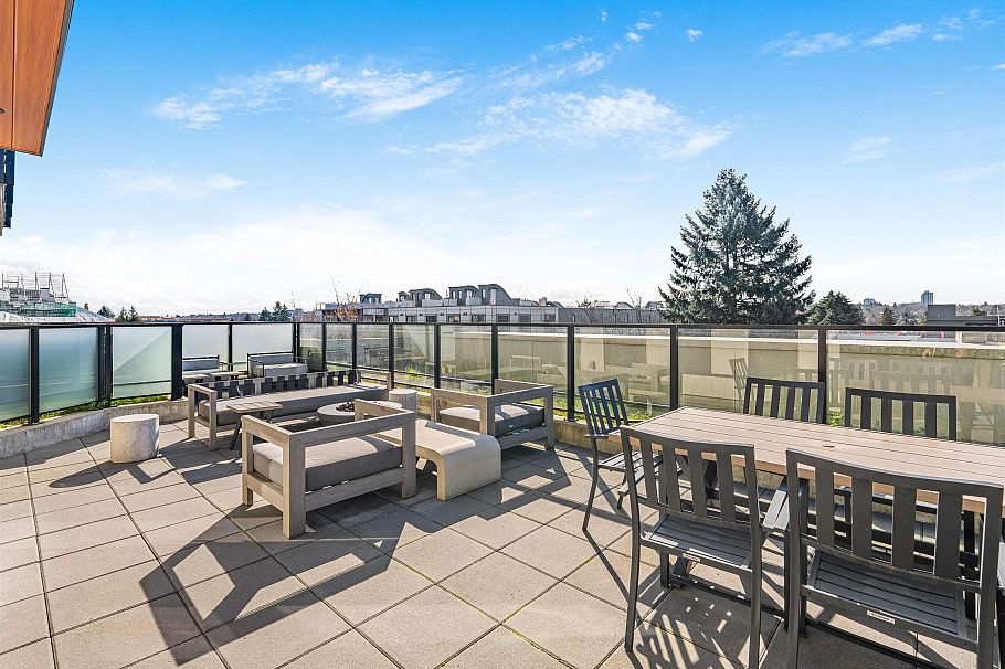 409 2550 Garden Drive Vancouver, BC - 32