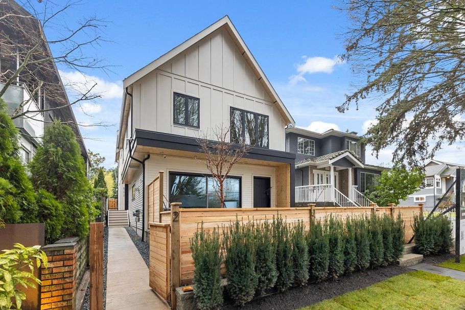 1 810 E 22nd Avenue Vancouver, BC - 31