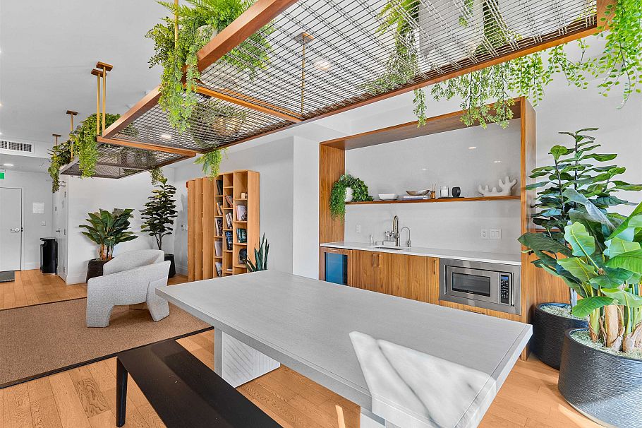 409 2550 Garden Drive Vancouver, BC - 30