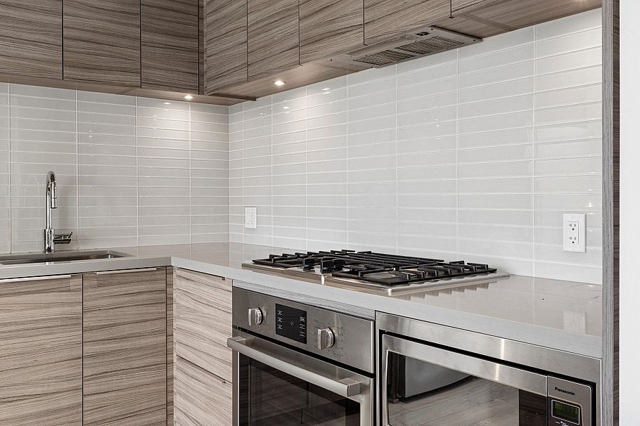 1909 1550 Fern Street North Vancouver, BC - 9