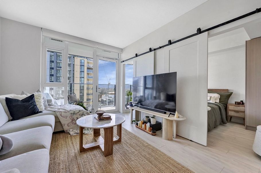 1102 1401 Hunter Street Vancouver, BC - 5