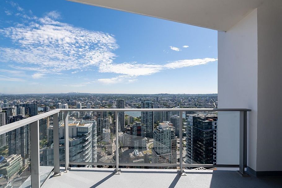 5105 1289 Hornby Street Vancouver, BC - 23