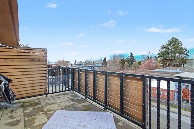 2412 Dundas Street Vancouver, BC - 5