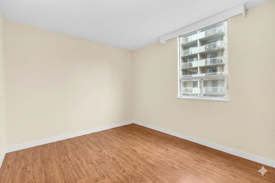 716 2012 Fullerton Avenue North Vancouver, BC - 9