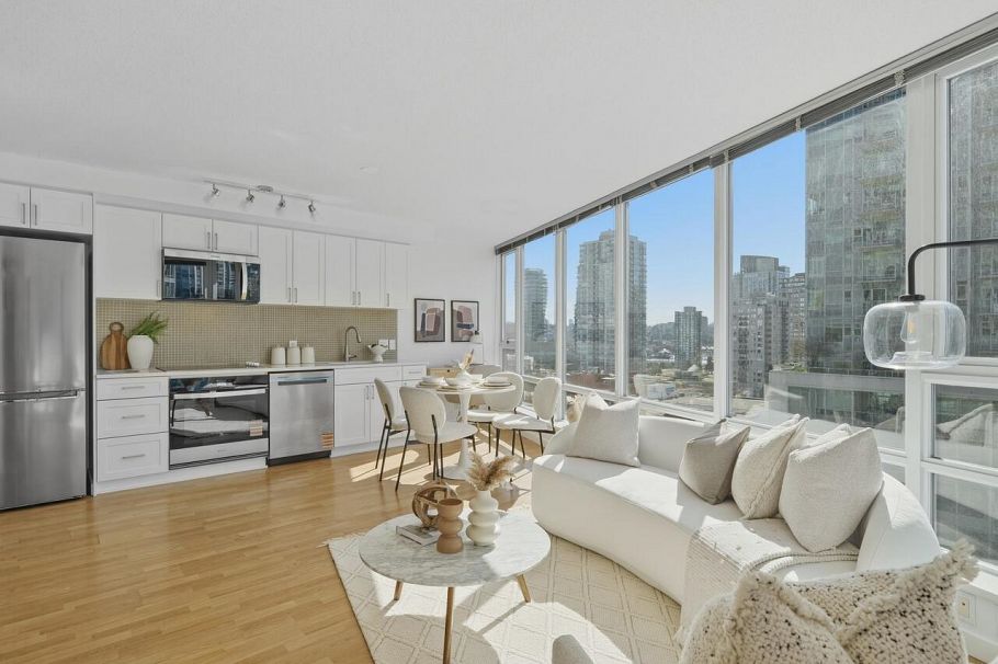 1109 233 Robson Street Vancouver, BC - 3