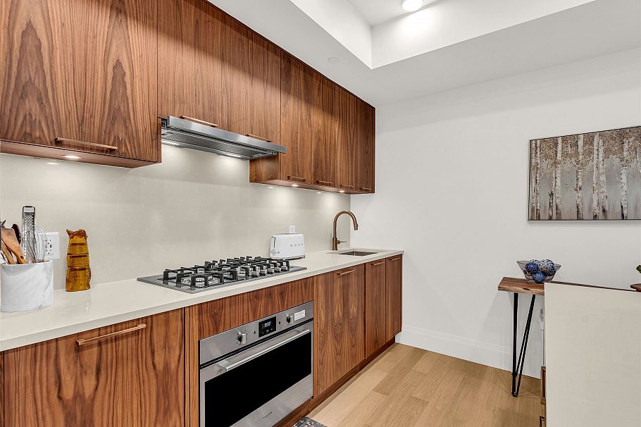 409 2550 Garden Drive Vancouver, BC - 14