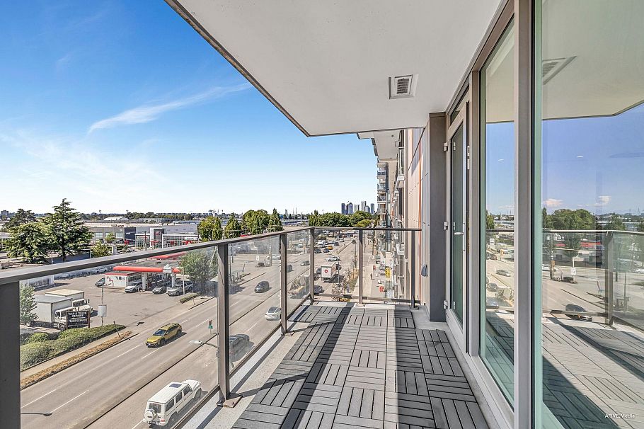 406 8181 Chester Street Vancouver, BC - 16