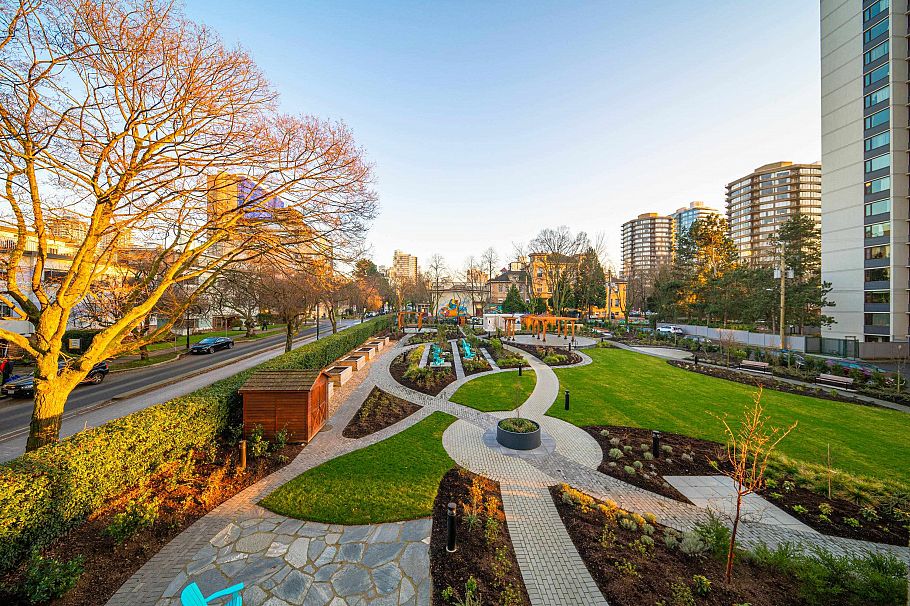 1501 1740 Comox Street Vancouver, BC - 31