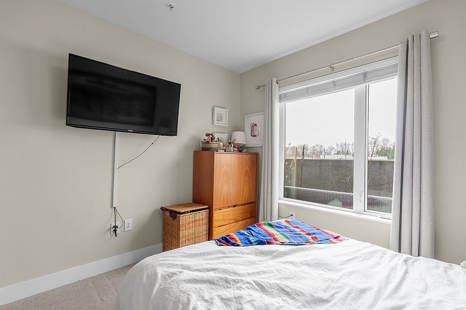 203 1496 Charlotte Road North Vancouver, BC - 23