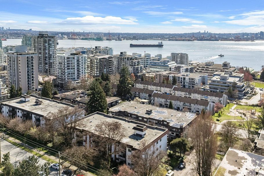 201 225 W 3rd Street North Vancouver, BC - 36