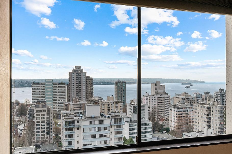 2004 1816 Haro Street Vancouver, BC - 5