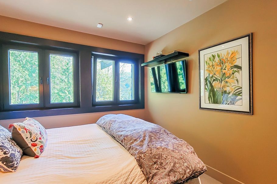 5125 Indian River Drive North Vancouver, BC - 19