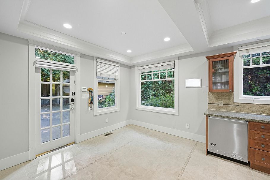 1350 W 15th Avenue Vancouver, BC - 21