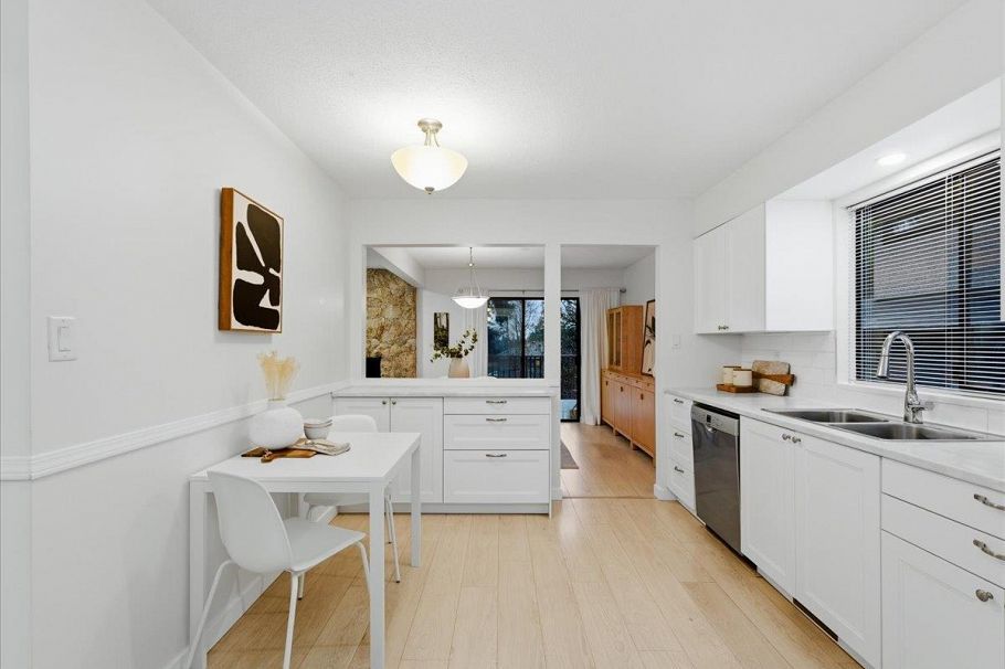 1341 Wellington Drive North Vancouver, BC - 13