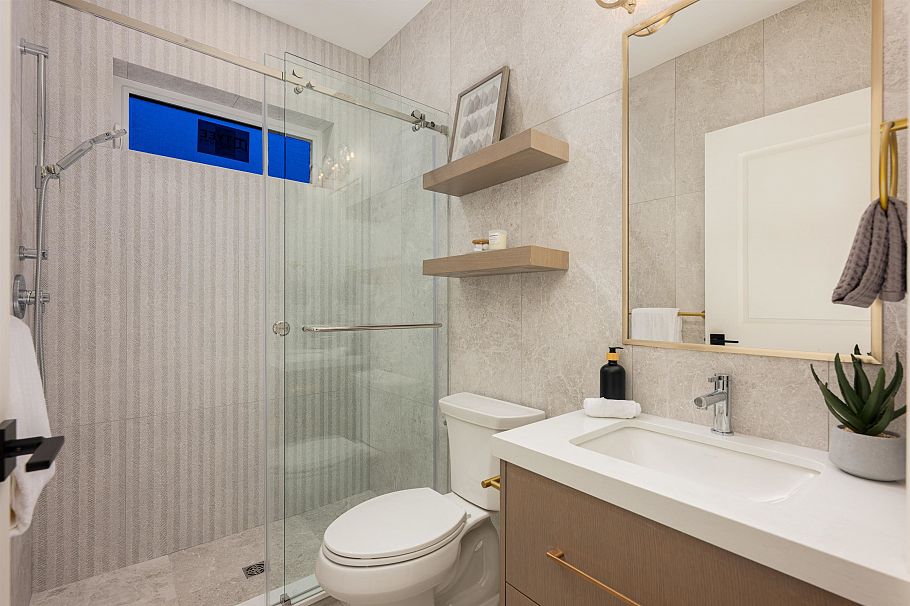 2181 W 20th Avenue Vancouver, BC - 17