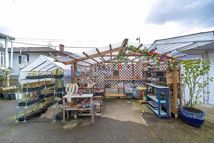 3134 E 1st Avenue Vancouver, BC - 31